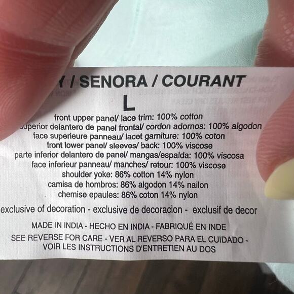 NWT Flutter & Kick Maternity Top Floral Embroidered Lightweight Button Down Boho - Picture 9 of 10